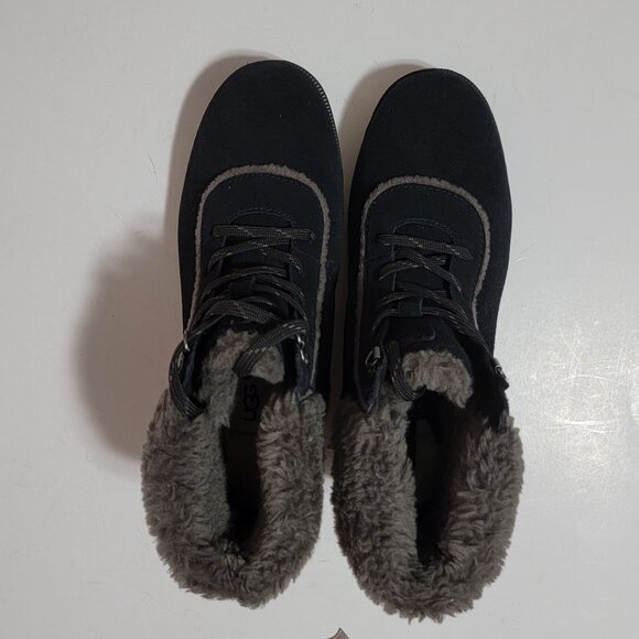 NEW UGG Bodie Fur Lace Up Boots Womens 10 Cozy Waterproof Outdoors Suede - Picture 4 of 9